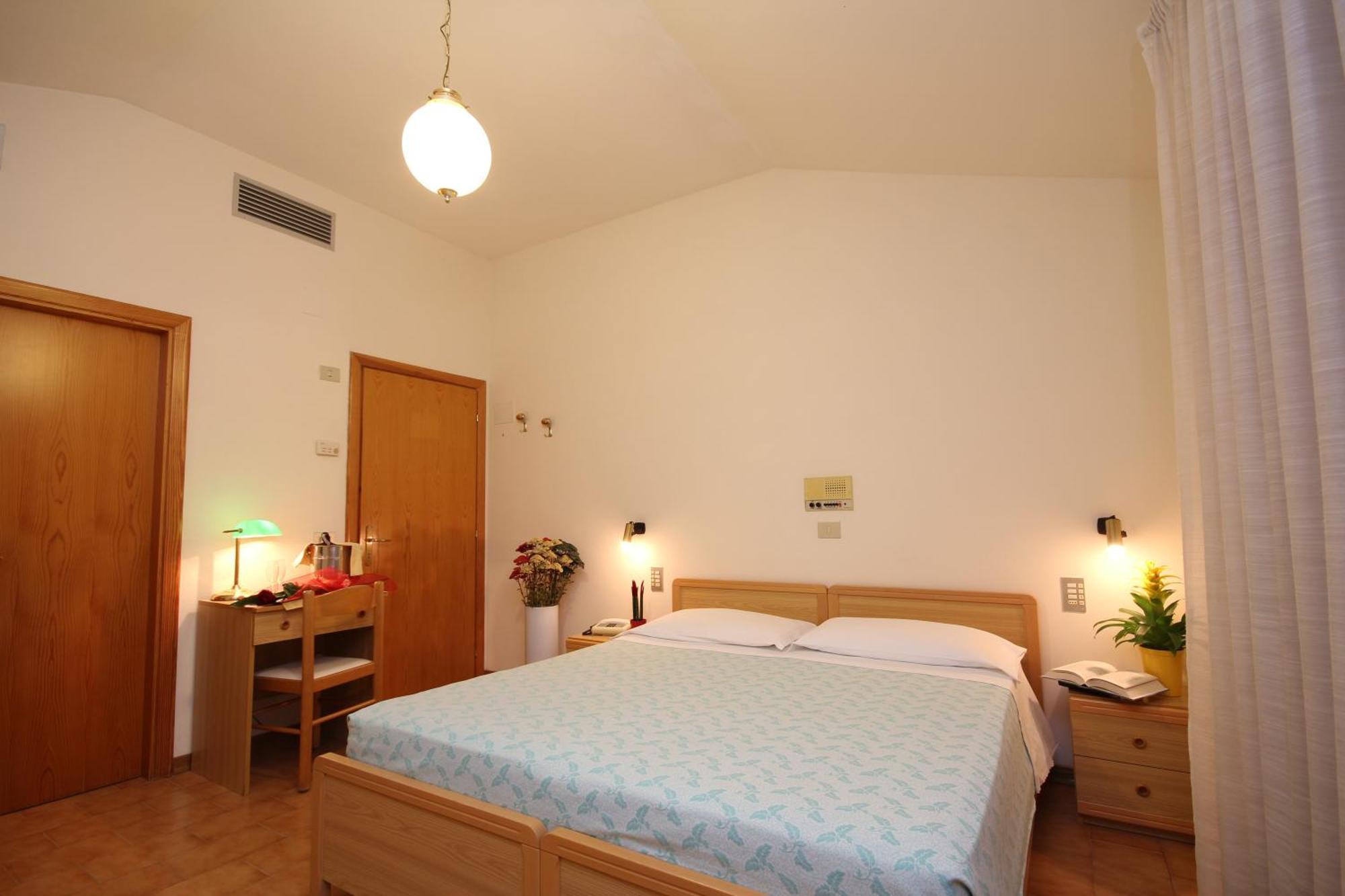 Hotel Villa Luca Chianciano Terme Pokoj fotografie